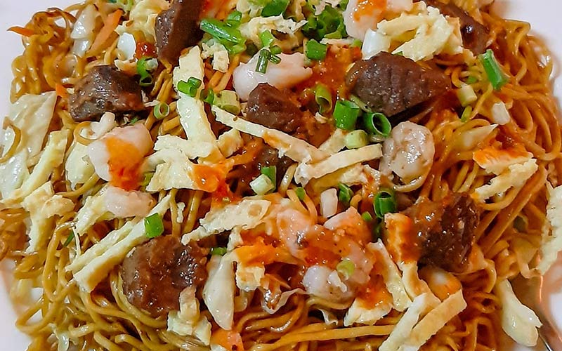 Fried chicken noodles